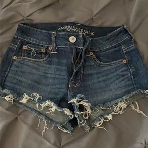 Super cute American eagle shorts!